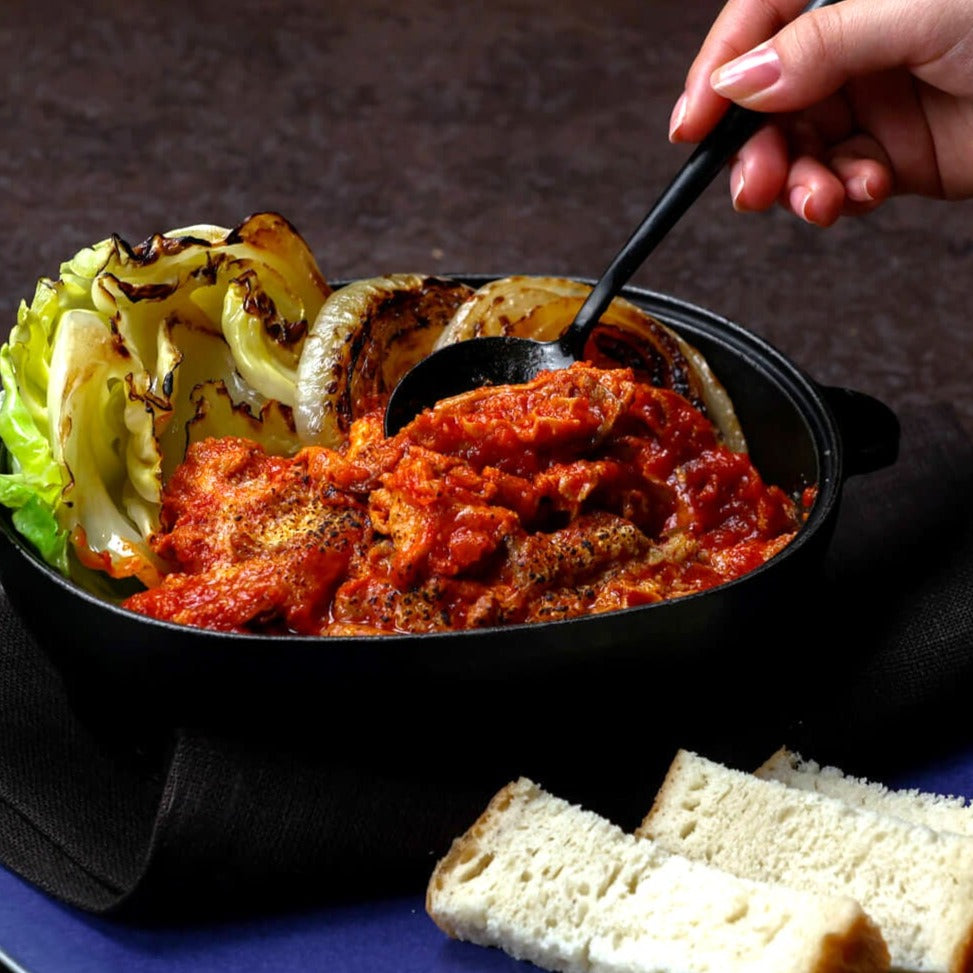 ゴリラのトマト煮込み 豚小間肉と茄子のピリ辛トマト煮込み by お料理ニャロメ