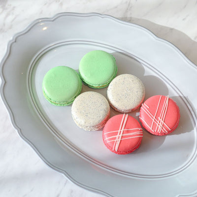 紅茶マカロン入り 6個セット（紅茶／いちご／ピスタチオ）　¥1,800～