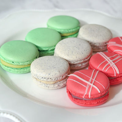 紅茶マカロン入り 9個セット（紅茶／いちご／ピスタチオ）　¥2,500～